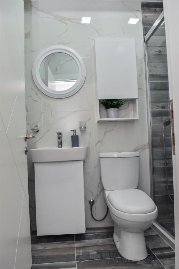 Good Times Luxury Apartments บิโตลา ภายนอก รูปภาพ